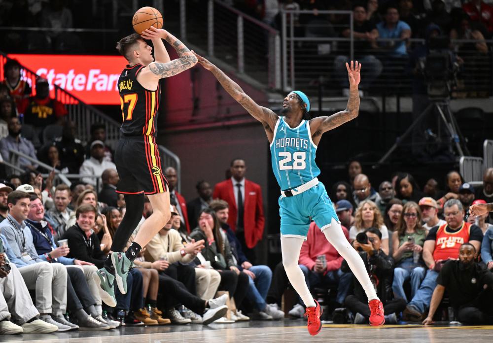 使他在场上 使他在场上