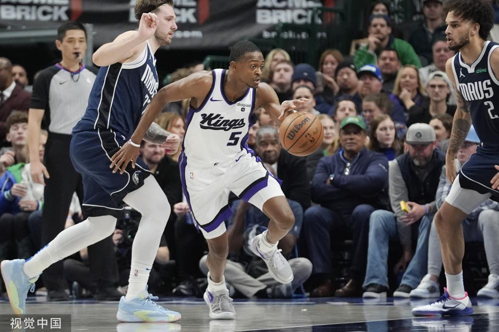 跟队记者 跟队记者