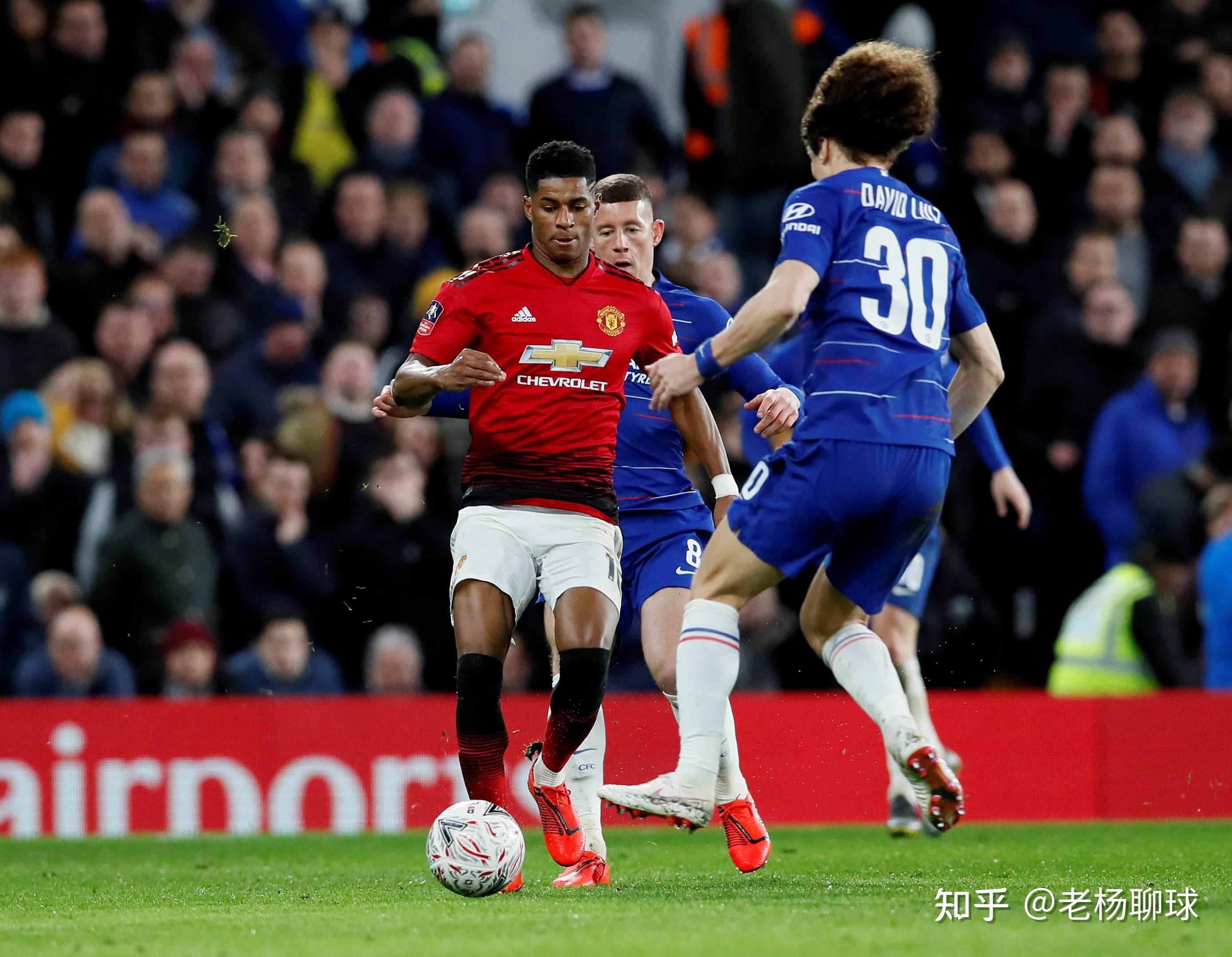 议对他进行 议对他进行